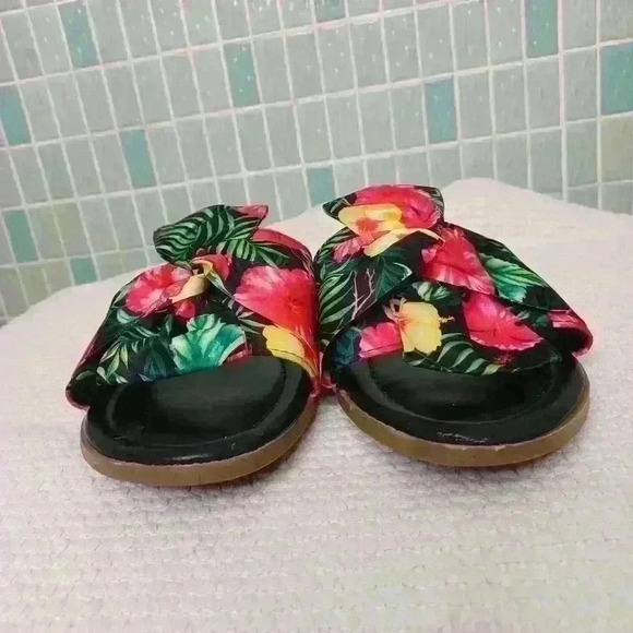 A.S.N.Y. Tropical Floral Slip On Slides Flat Sandals - Picture 5 of 10